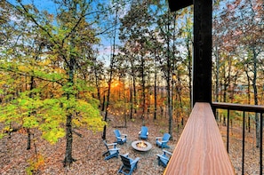 Property grounds - Rustic Broken Bow Escape w/ Hot Tub, Deck Views, Bunk Room & Games (Broken Bow)
