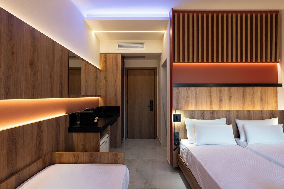 Chambre Triple, vue ville
