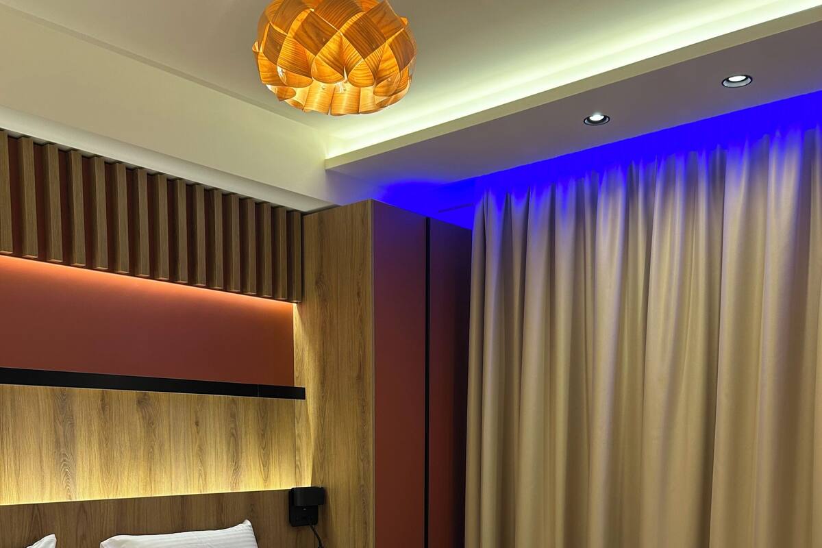 Chambre Double, vue ville