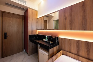 Quarto triplo, vista para o mar | Quartos à prova de som, Wi-Fi de cortesia, roupa de cama