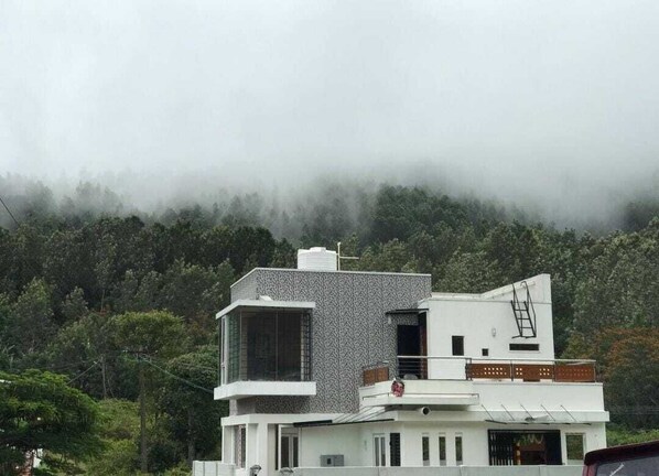 Exterior - Hk Grand Inn By K Hotels (Yercaud)