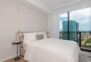 2 bedrooms, free WiFi, bed sheets - Lux 2 BD Condo at The Biscayne Boulevard #3009 (Miami)