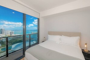 3 عدّة غرف نوم وواي فاي مجانًا وملاءات أسرّة