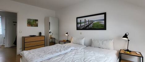 2 bedrooms, internet