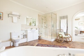 House | Bathroom