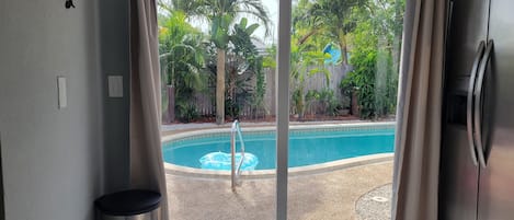 Utomhuspool