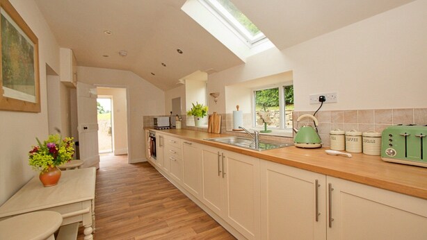 Cottage | Private kitchen - Pet-friendly Cottage in Belsay, No Deposit (Newcastle-upon-Tyne)