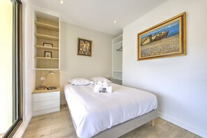 1 chambre, fer et planche à repasser, Wi-Fi gratuit, draps fournis