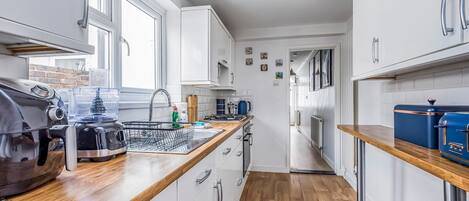 Fridge, microwave, oven, toaster