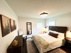3 bedrooms, iron/ironing board, free WiFi, bed sheets