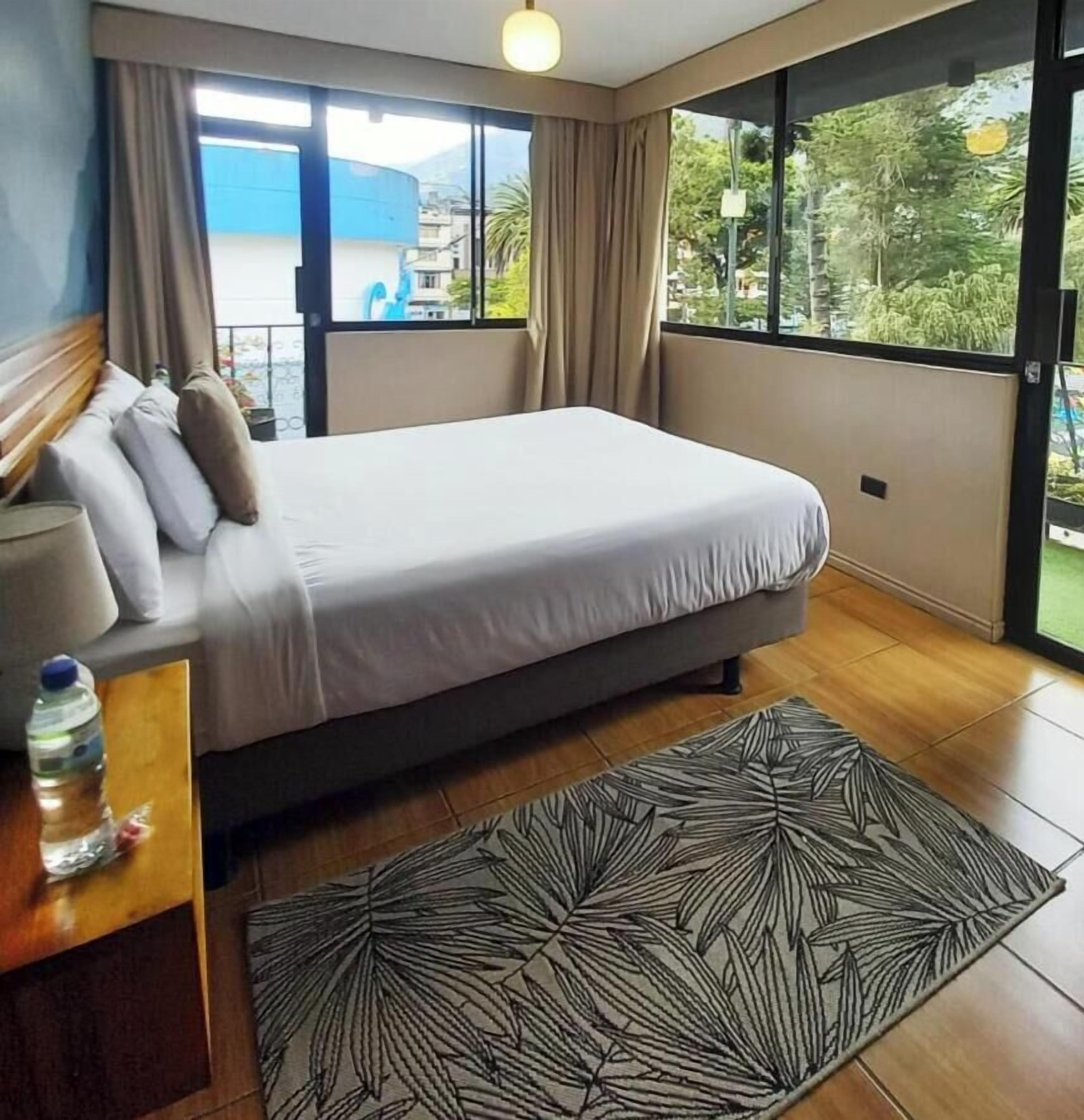 Executive Double Room, 1 Bedroom, Balcony, City View | Egyptian cotton sheets, premium bedding, down comforters