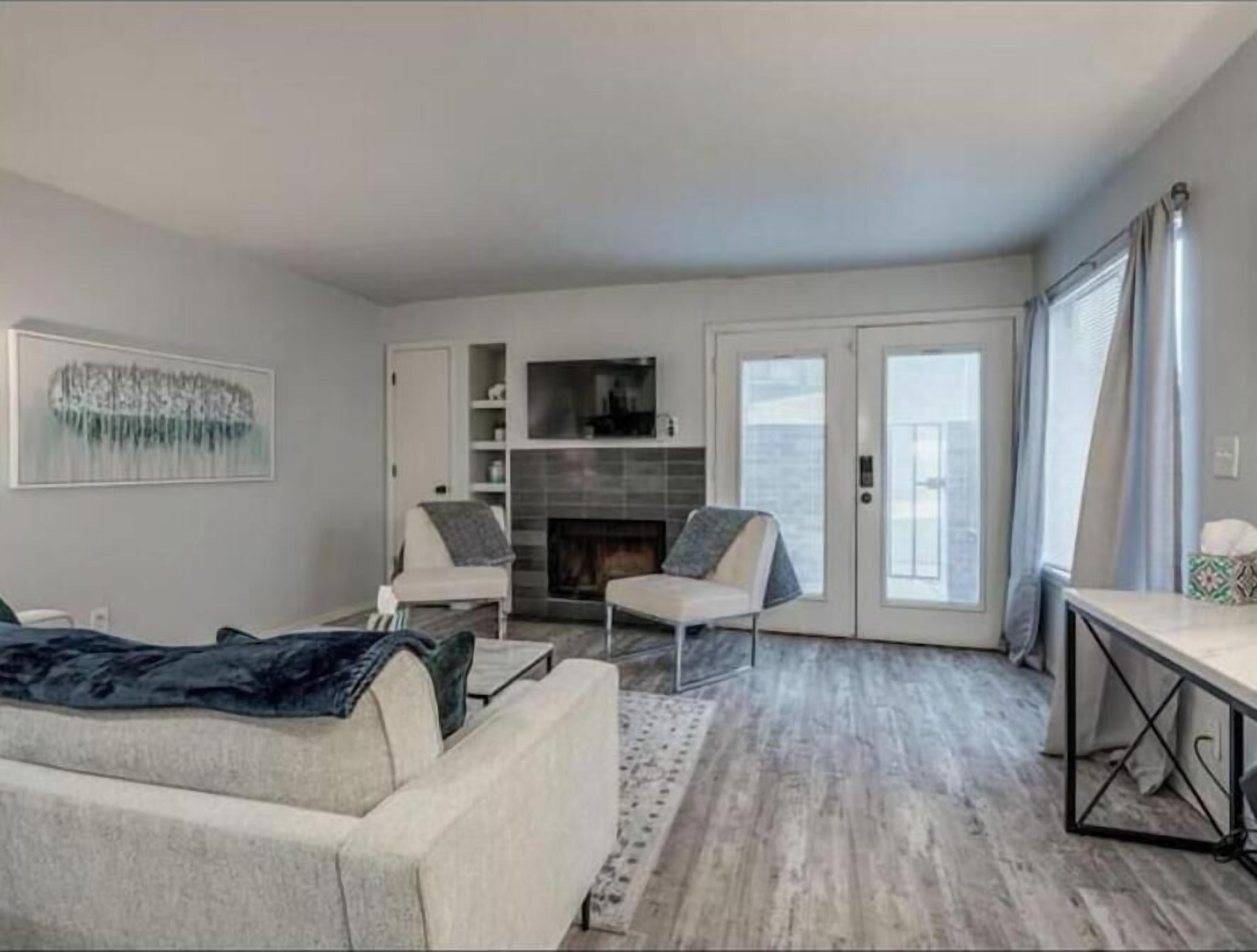 TV connectée, cheminée