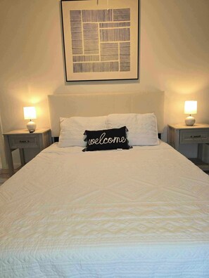 1 bedroom, desk, iron/ironing board, WiFi