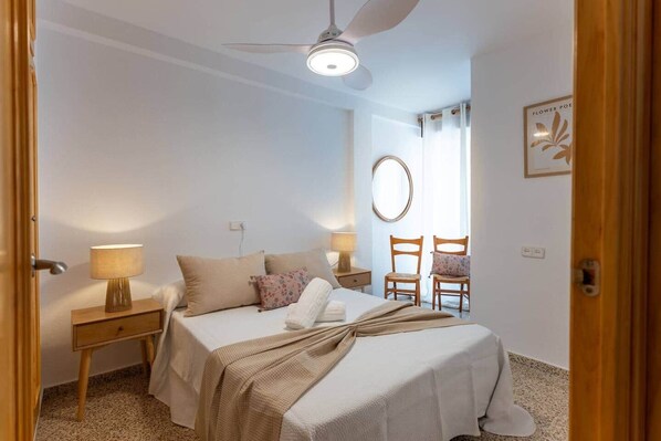 3 habitaciones, tabla de planchar con plancha y wifi gratis