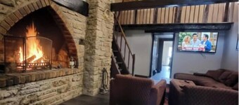 Dream house directly on the water at the large Stockweiher