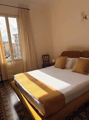 Room - Dimora Patella - Florence
Spacious apartment 7 minutes from the city center (Firenze)