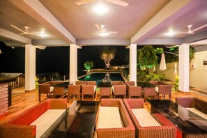 Outdoor dining - The Exotica (Dharamshala)