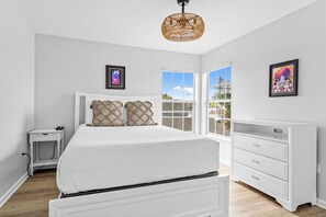 6 chambres, fer et planche à repasser, Wi-Fi, draps fournis
