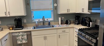 3 bedroom villa in The Villages. Minutes from Brownwood and Sawgrass.