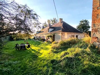 Gîte des Fours – Rose Iris, Independence and Charm in Agonges