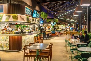 بار (في المنشاة)