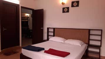9 bedrooms, iron/ironing board, WiFi, bed sheets