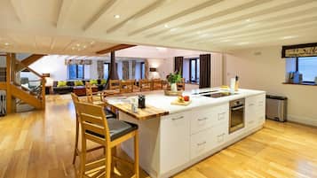 Cottage | Private kitchen | Stovetop