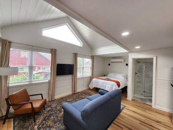 Desk, iron/ironing board, travel crib, free WiFi