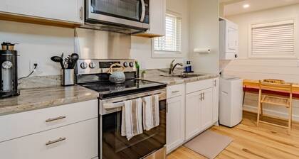 Lake George Luxury Cabin (Alcove Studio)