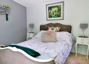 1 bedroom - Cabin in New Forest With Private Woodland (Romsey)