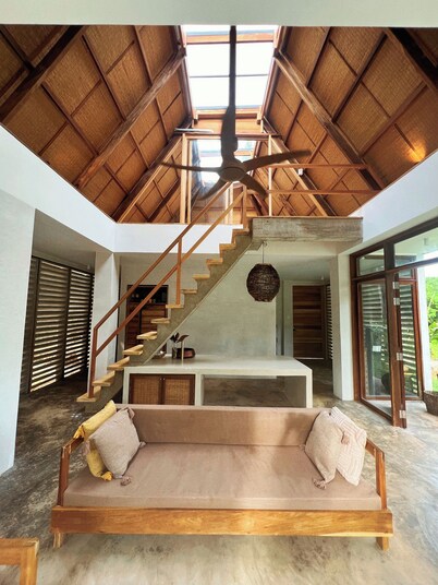 Coco Palm – Luxe 2 Bedroom Villa in North Siargao
