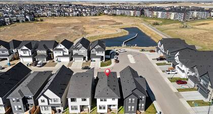 Copperfield Oasis | Luxe | Walkout to Park/Wetland