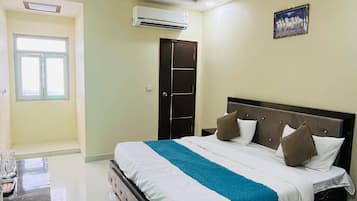 Deluxe Double Room, City View