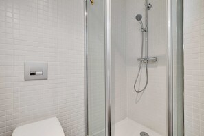 Apartment | Bathroom - Comfort Studio in a Premium Residence- Sport/rooftops (Paris)