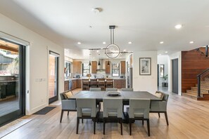 Dining - Aloha Mountain Haus | Luxury Golf Retreat | Club Access | Billiards (Truckee)