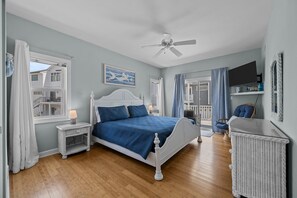 3 bedrooms, iron/ironing board, travel cot, free WiFi - Wyndy Island: Pet-Friendly-Oceanfront-Pool-Tennis (North Topsail Beach)