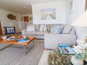 코티지 | 거실 공간