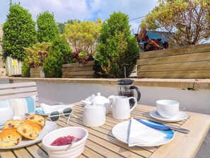 Cottage | Outdoor dining - Sea Breeze (St Ives)