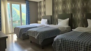 Classic Double Room - HANNELORE SCHONEMANN (Hamburg)