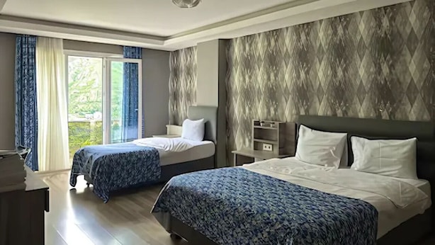Classic Double Room - HANNELORE SCHONEMANN (Hamburg)