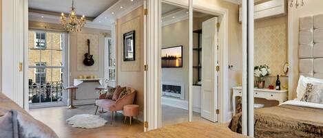 Apartment | 1 bedroom, iron/ironing board