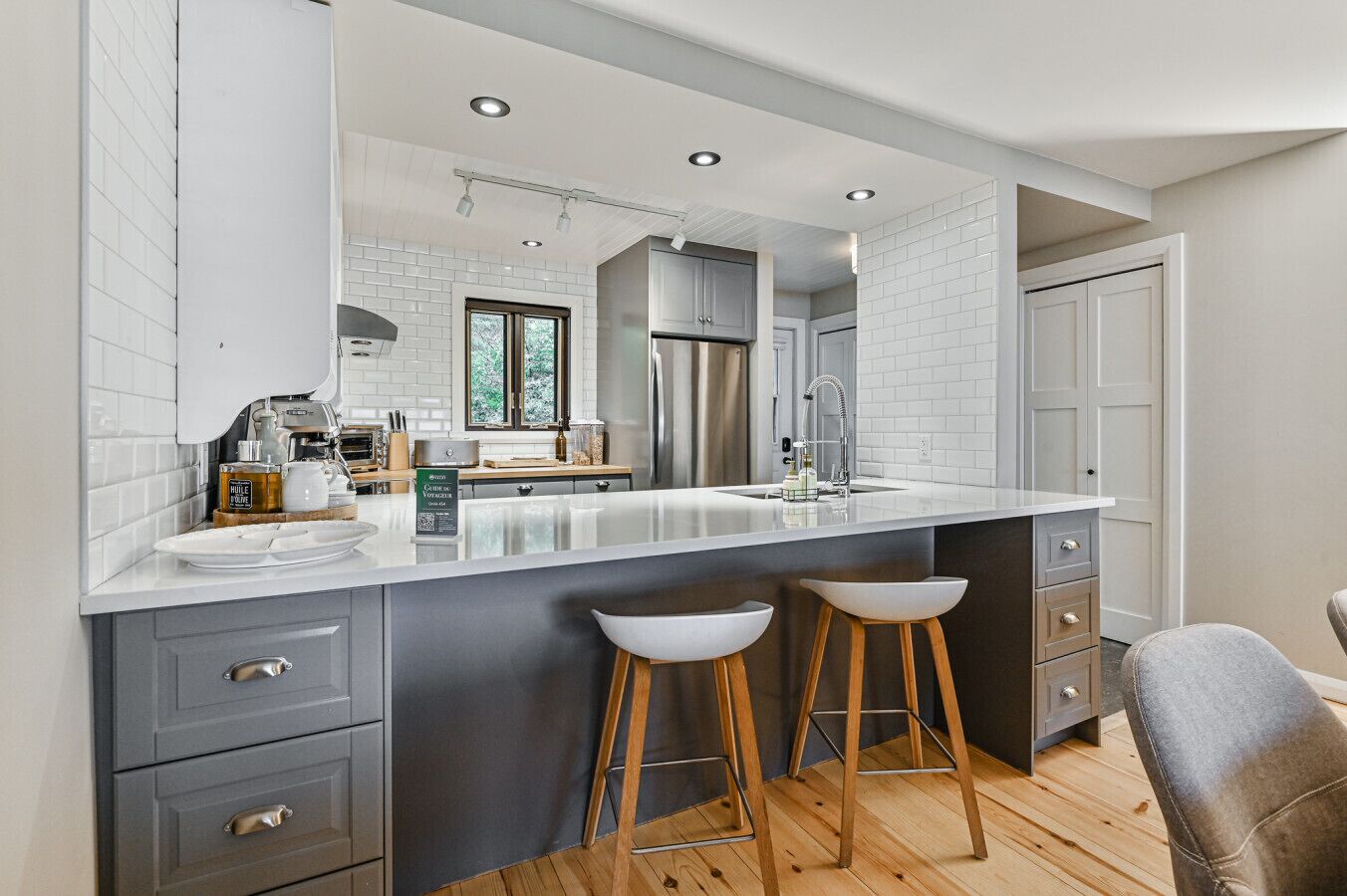 Refrigerador, horno, parrilla de estufa y lavavajillas 