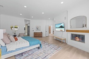 4 slaapkamers, een strijkplank/strijkijzer, gratis wifi, beddengoed