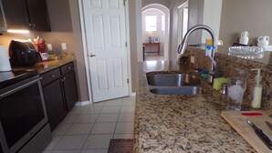 Private kitchen - Calusa Palms: 12 Minutes to Sanibel and Fort Myers Beach (Fort Myers)