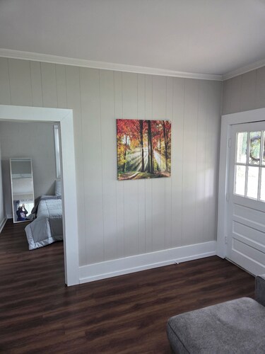 Cozy 2-bedroom house in charming Elm City with WiFi, AC
Wilison/ Raleigh house