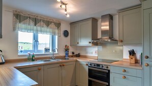 Private kitchen - Charming Retreat at Prowses Farm, No Deposit (Wellington)