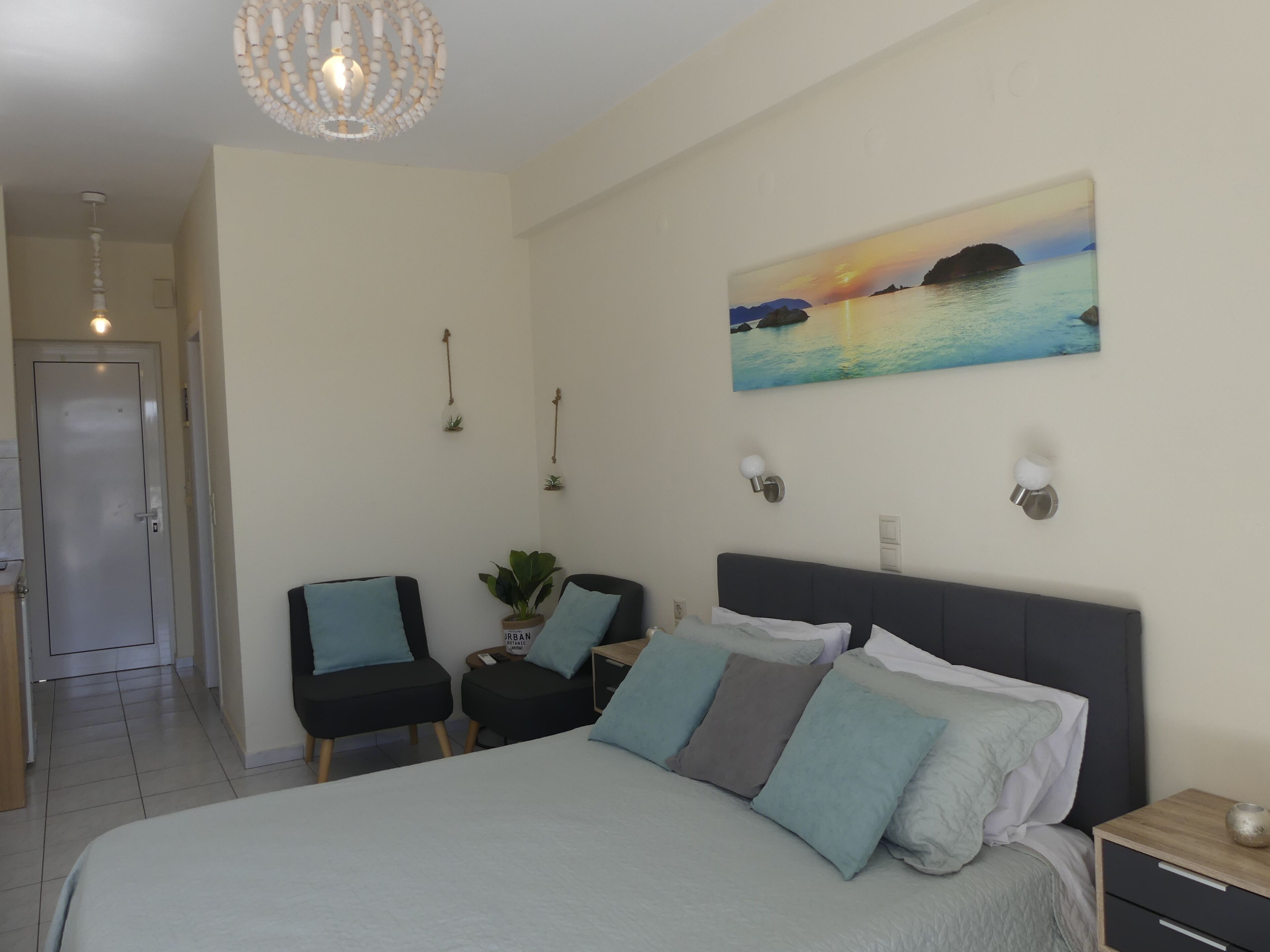 Departamento Deluxe | Caja de seguridad en la habitación y tabla de planchar con plancha 