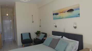 Deluxe Apartment | In-room safe, iron/ironing board, free WiFi