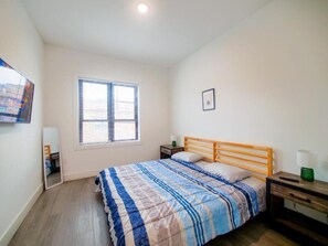 2 bedrooms, iron/ironing board, WiFi, bed sheets - Vast Fully Furnished 2-Bed Close to NYC (Bayonne)