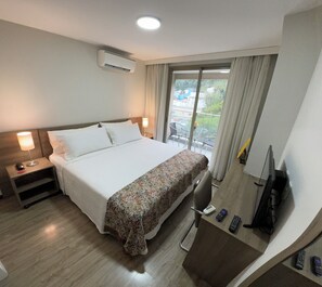 1 chambre, fer et planche à repasser, Wi-Fi, draps fournis